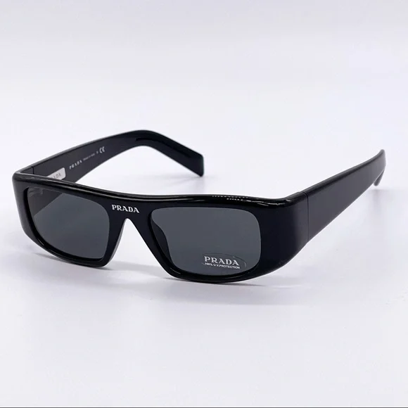 Prada model on sale spr07f